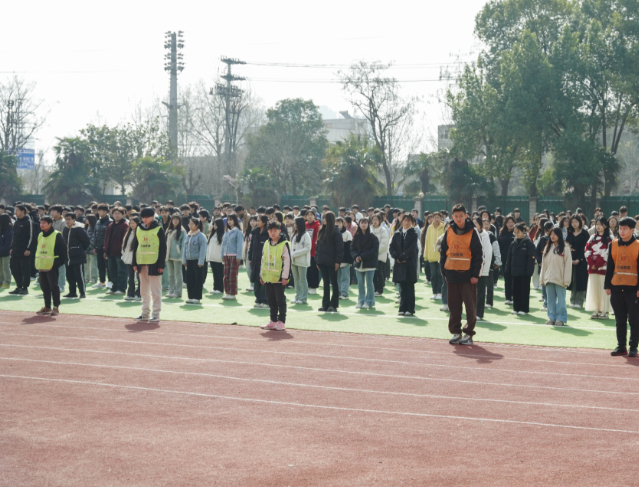 学位添加后不同区域的学生取得更加均衡的升学时机 学位添加后不同区域的学生取得更加均衡的升学时机